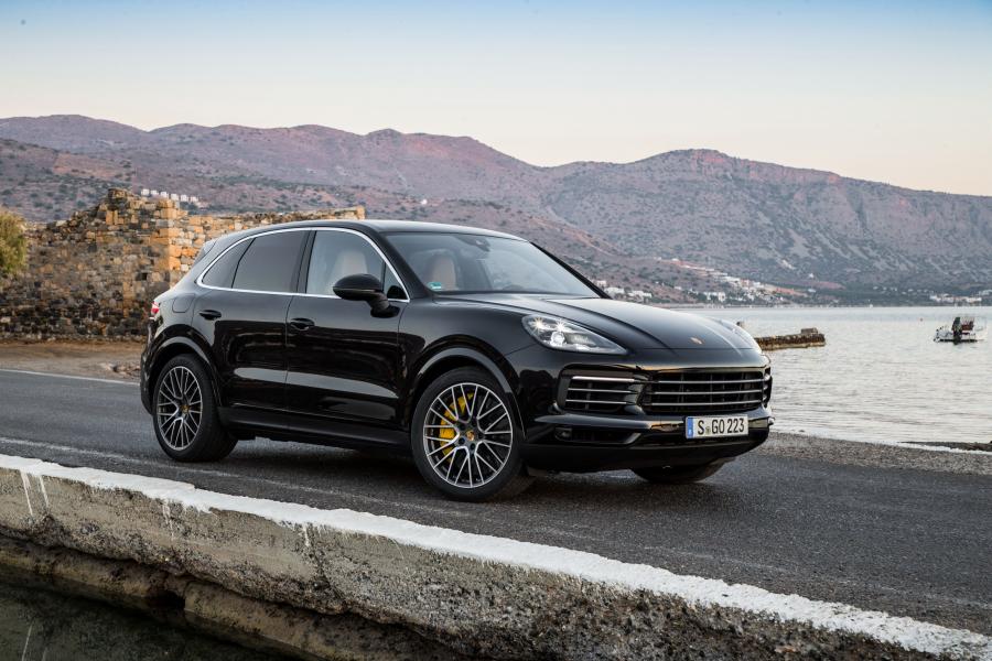  Porsche Cayenne S 2017 года  (WW) (фото 32 из 40)